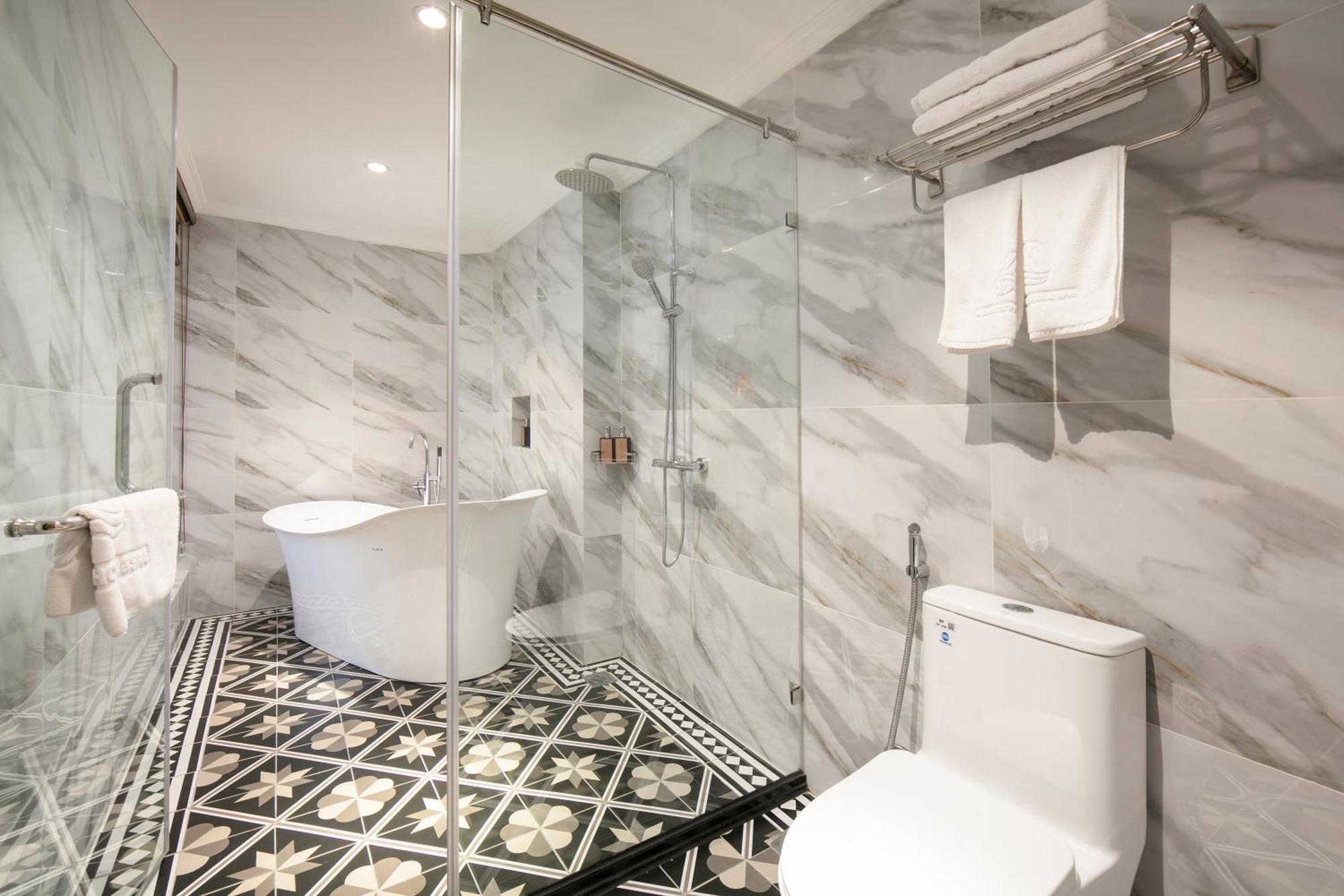 Acoustic Premium Hotel & Spa Ханой Экстерьер фото
